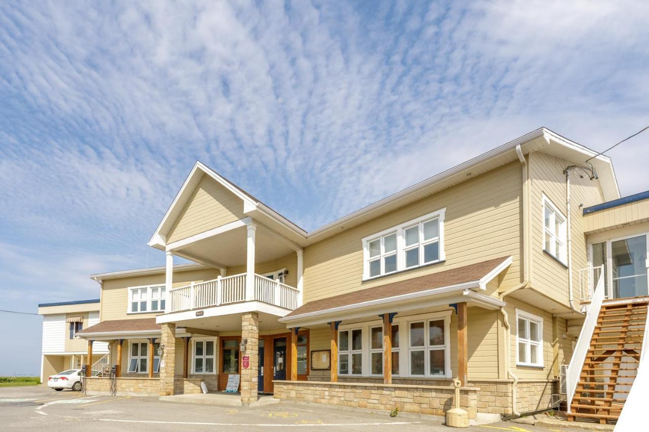 Le Gaspesiana Hotel Sainte-Flavie Luaran gambar
